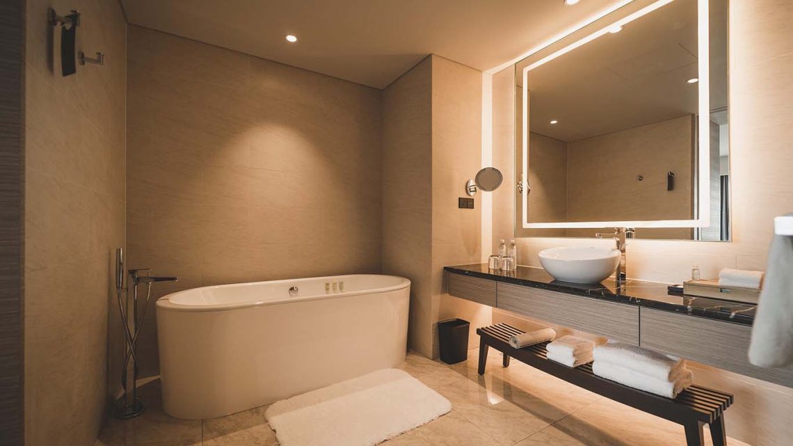 Why Walk In Tubs Installation Enhances Accessibility Luxury And Daily Comfort on icontentmart