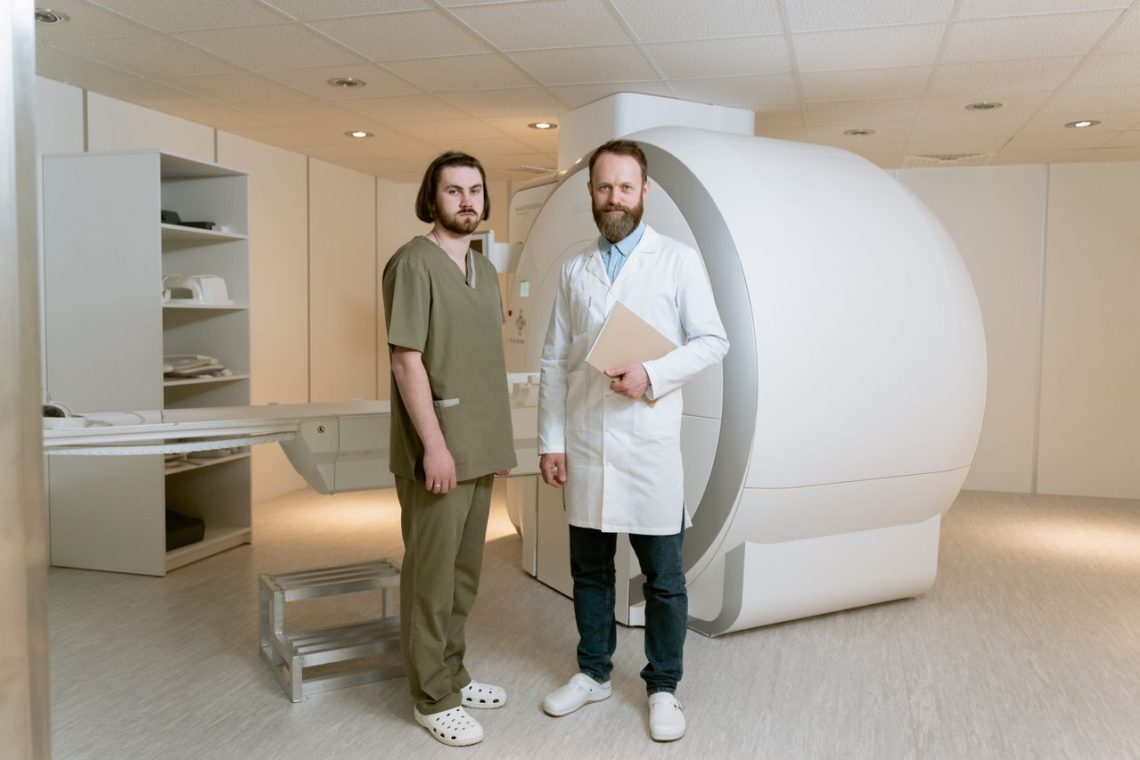 Why Choosing Proper Comfortable Scrub Pants For Healthcare Matters In Hospitals